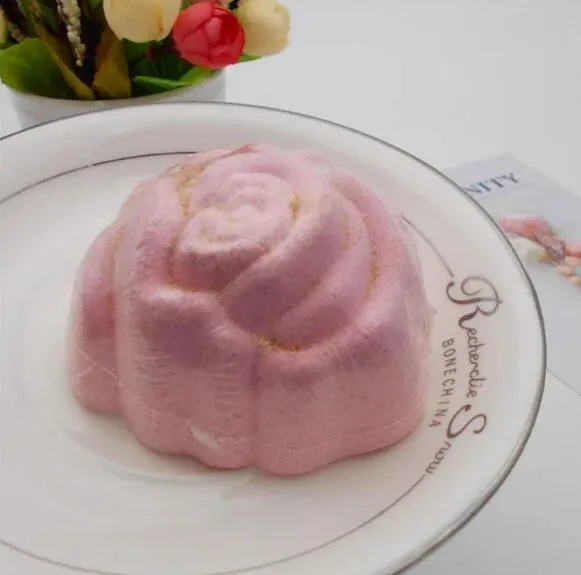 Luksuzna bomba u obliku ruže